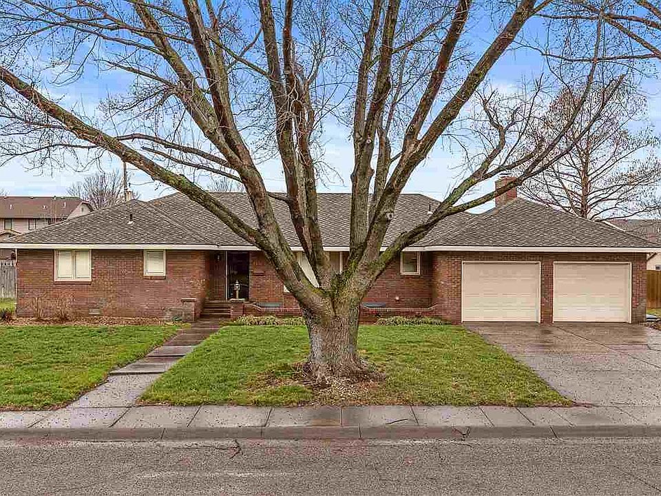 1st image of 2705 Westminster Dr