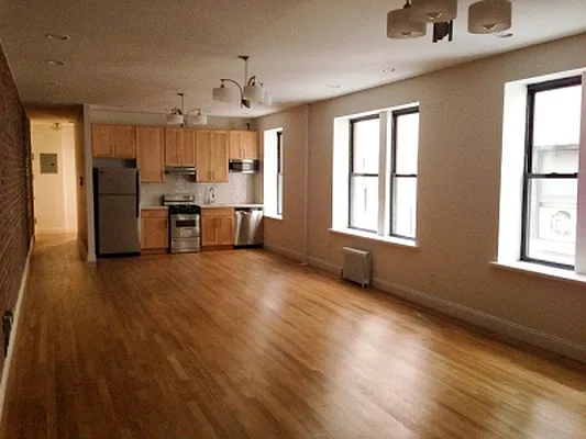 Rented by Citi Habitats | media 41