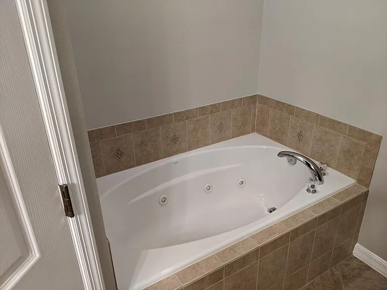96 Canterbury Bell Dr — Photo 17