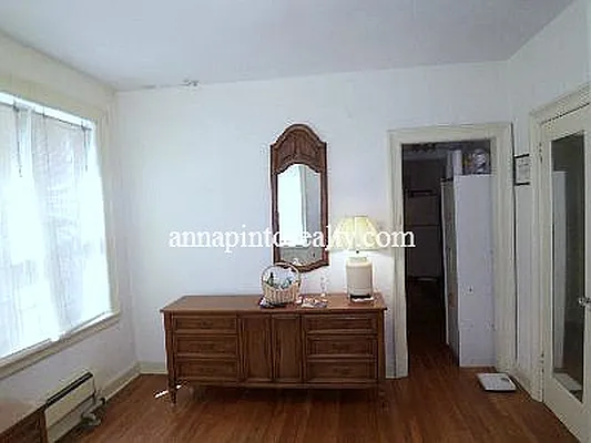 Sold by Anna Pinto Realty | media 39