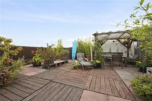 Sold by (Legacy) Elegran | media 17