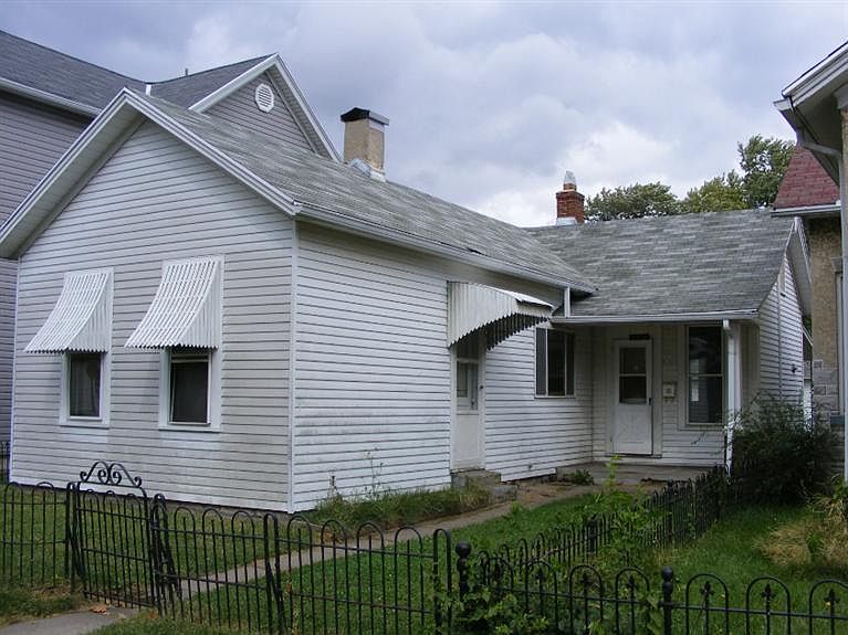 1st image of 205 Sherman St