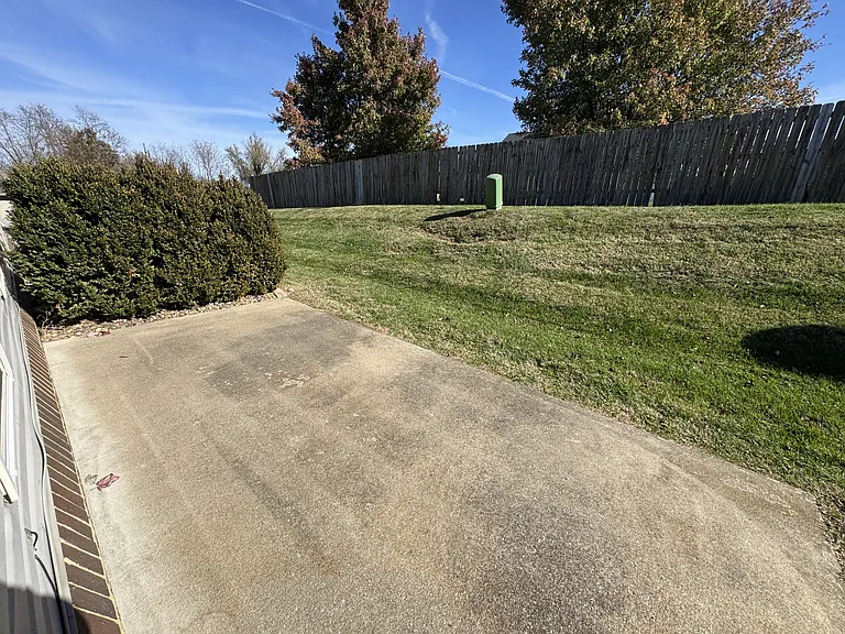 708 Chatham Ct #1 — Photo 24