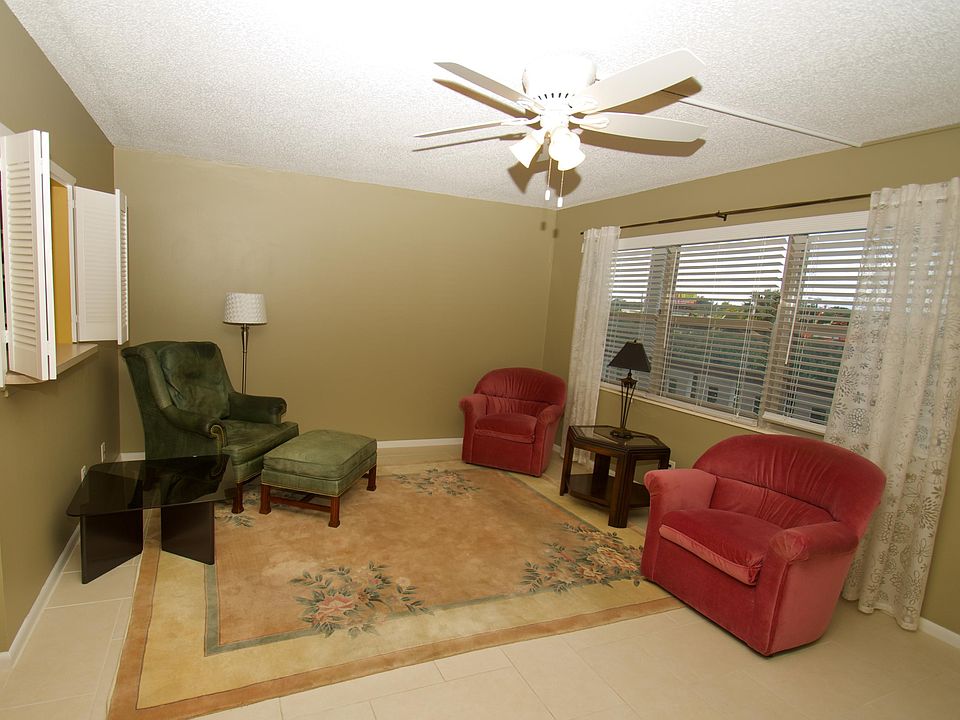 1st image of 328 Southampton B