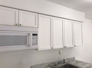 Welcome to Our Charming 2-Bedroom and 1-Bathroom Aparments, Miami, FL 33162