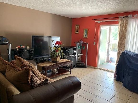3rd image of 7210 N Manhattan Ave APT 1213