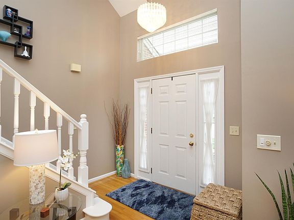 3rd image of 9286 Old Village Dr
