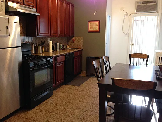 Rented by Garfield Realty  | media 39