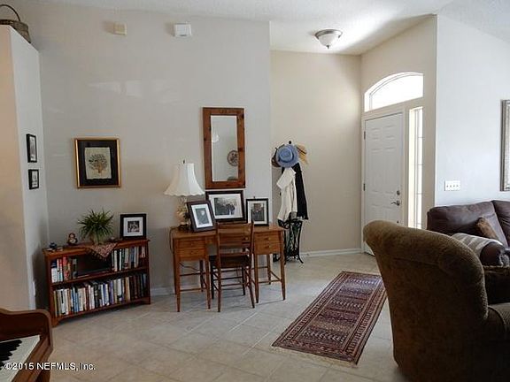 3rd image of 305 Twinleaf Ct