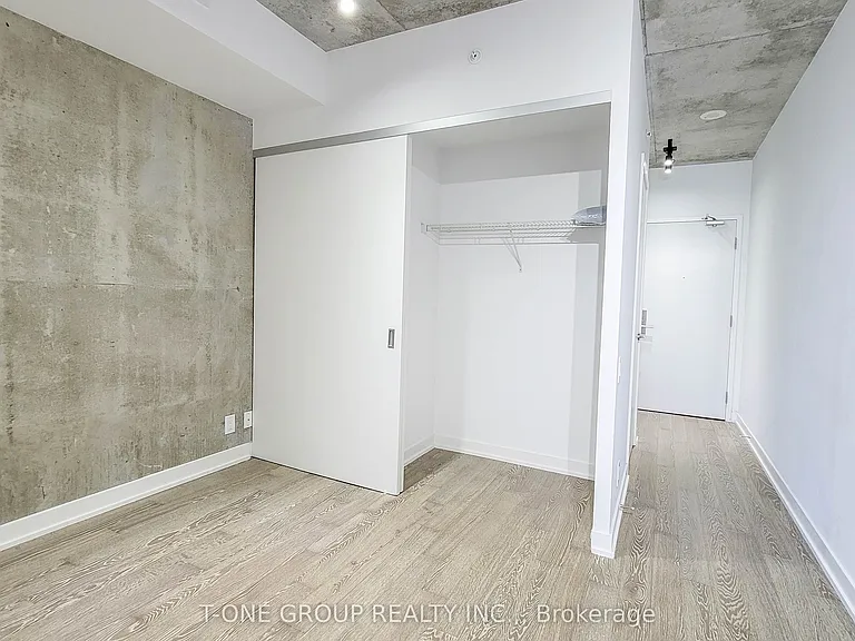 39 Brant St #704 — Photo 10