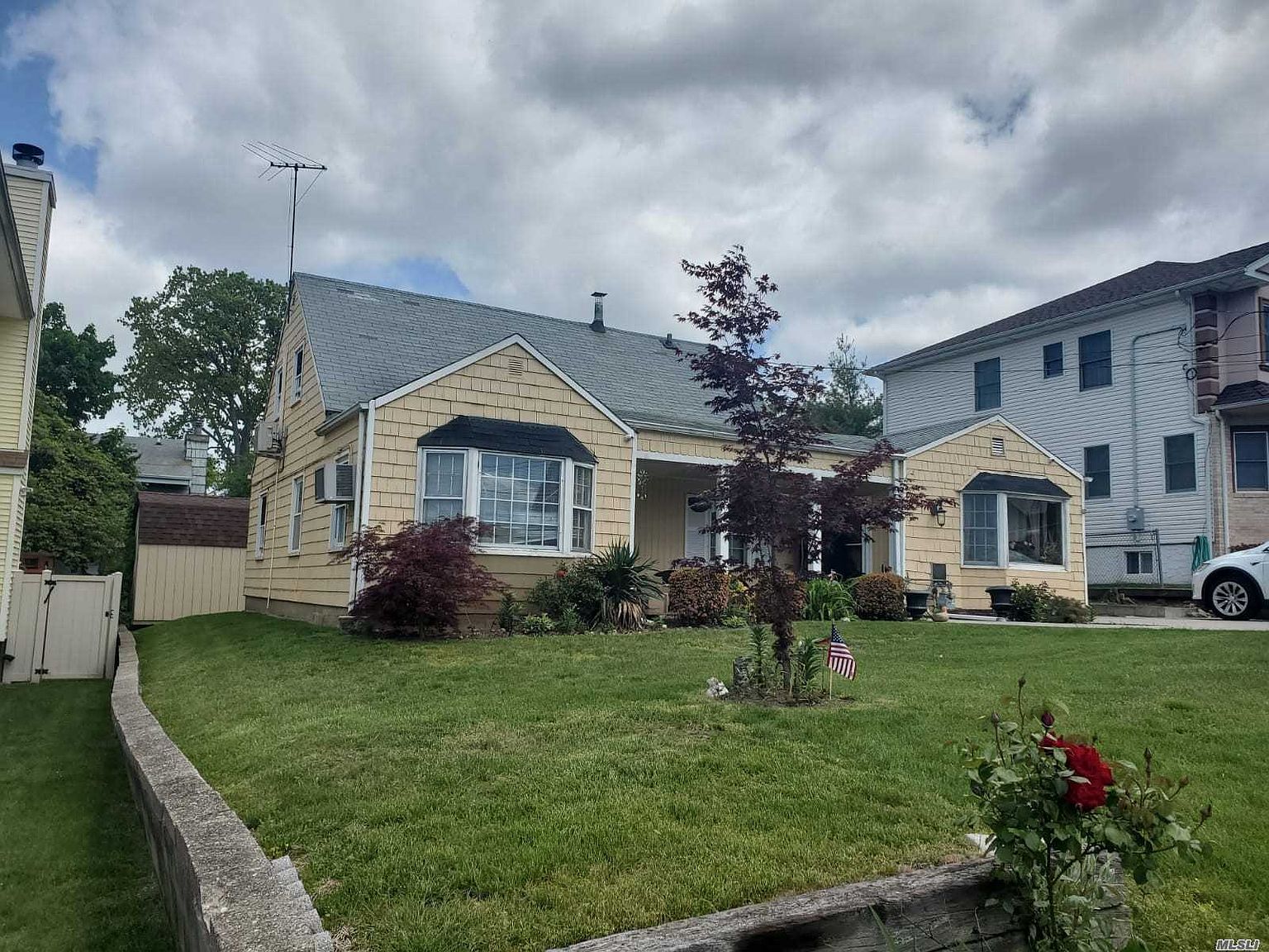 28 Arleigh Dr, Albertson, NY 11507 | Zillow