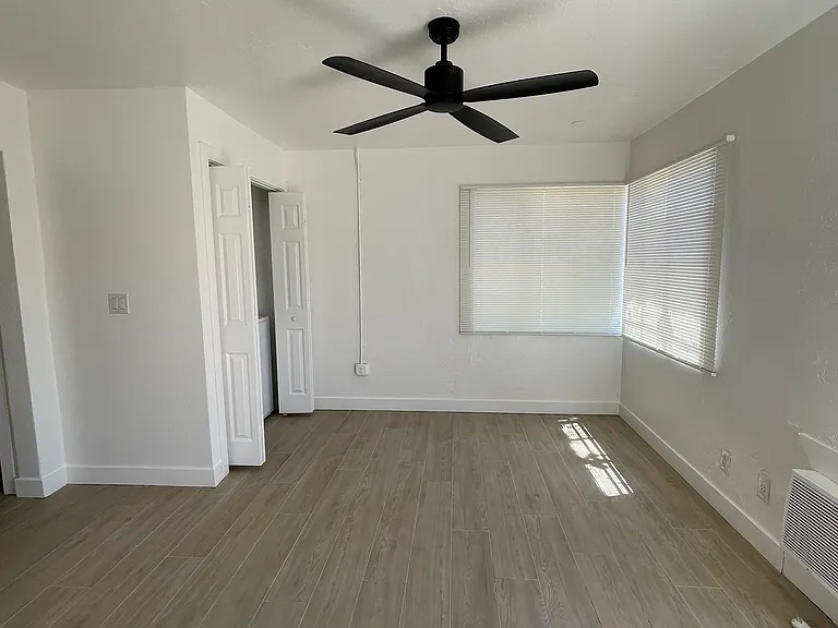 1322 W Roosevelt St #9 — Photo 7