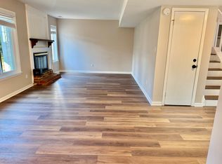 8324 Cricket Lake Dr, Charlotte, NC 28277