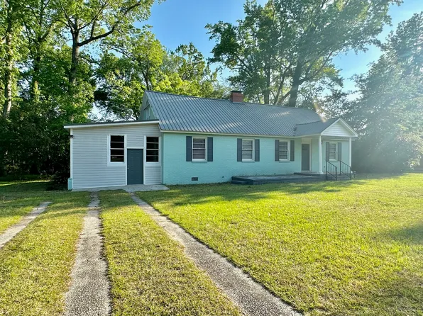 1207 S Riverdale Ave, Florence, SC 29505