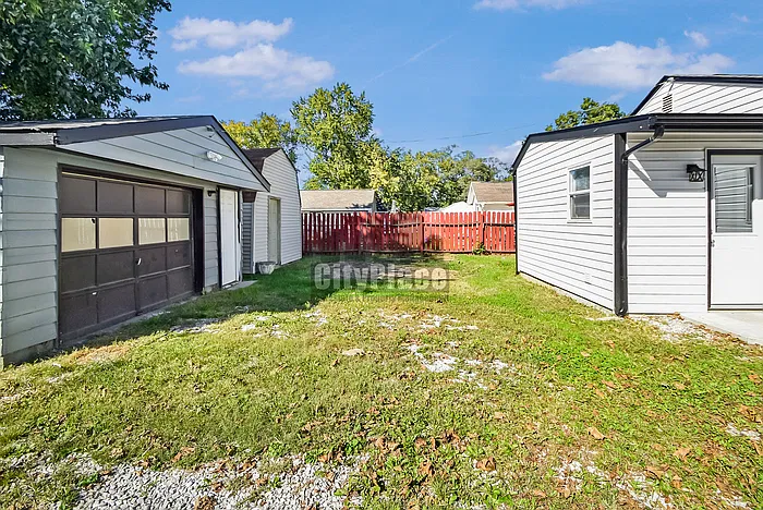2 bed, 1.0 bath, 680 sqft, $1,250 — Photo 4
