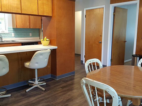 5th image of 53 Heatherhurst Dr