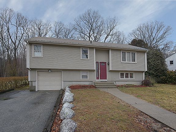 4th image of 6 Birchwood Dr