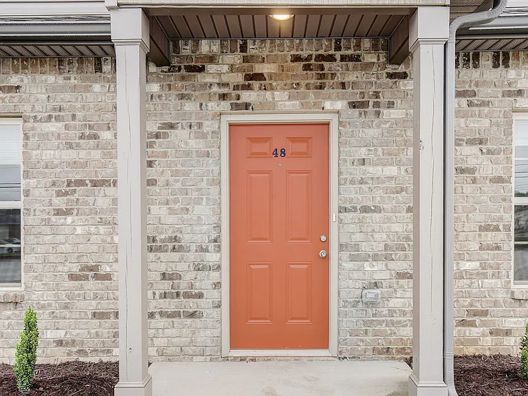 Greystone Townhomes — Photo 4