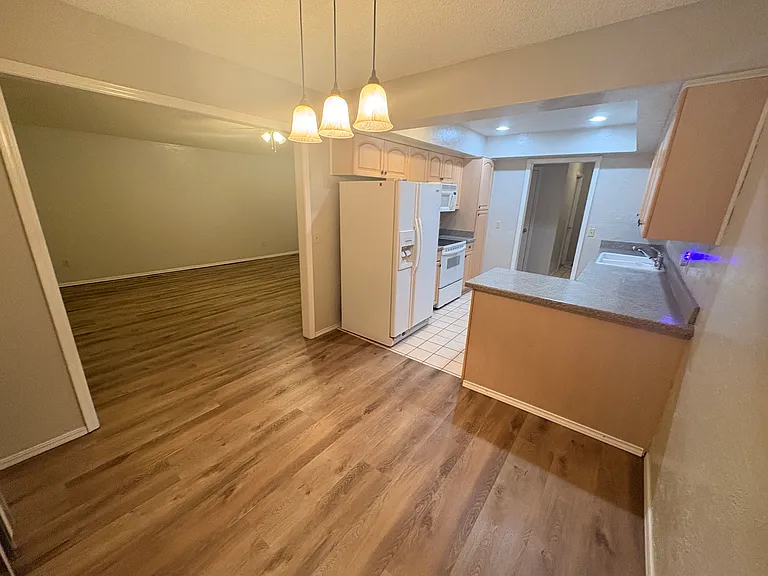 2904 Quail Holw — Photo 8