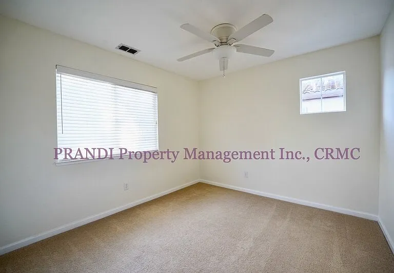 14 Pizarro Ave — Photo 14