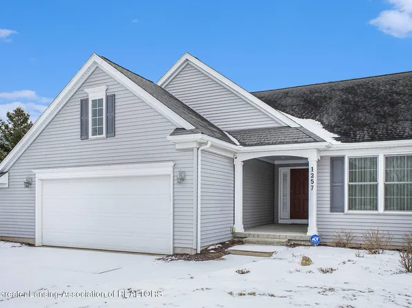 1257 Wineleaf Ln, Dewitt, MI 48820