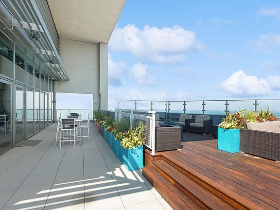 3rd image of 600 N Lakeshore Dr #1410