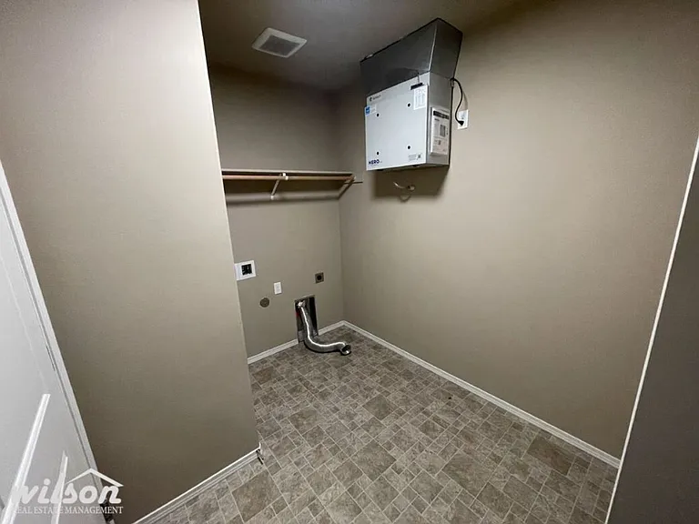 5300 Sage Way — Photo 20