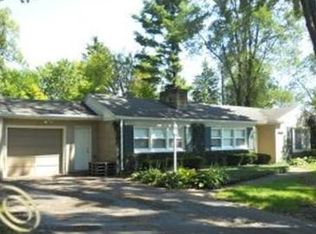 16156 Elizabeth St, Beverly Hills, MI 48025