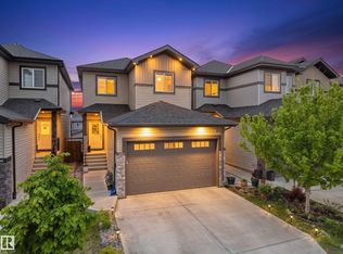 9923 222nd St NW, Edmonton, AB T5T7J1