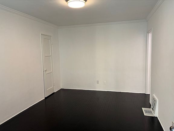 2nd image of 1125 S Doheny Dr #112525