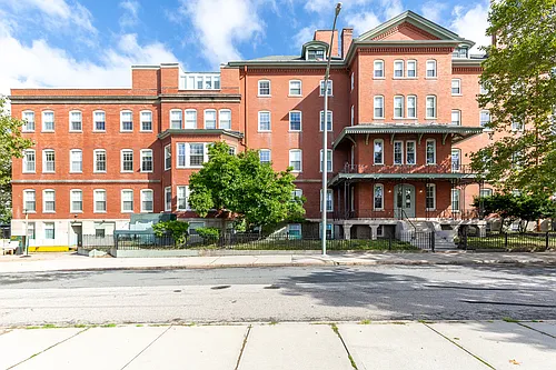180 George M Cohan Blvd Photo 1