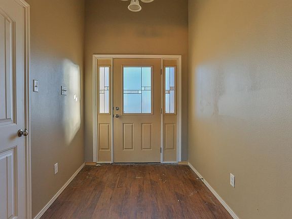3rd image of 1611 Bennett Circle