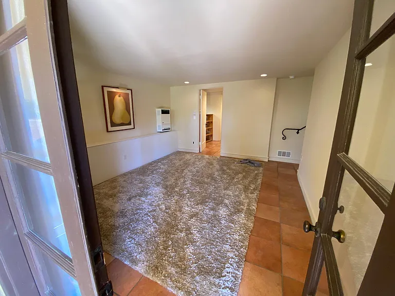 449 Florence Ave — Photo 3