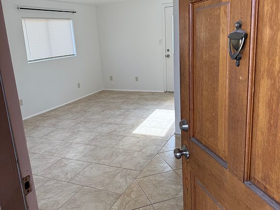 4th image of 7234 E Beverly Dr