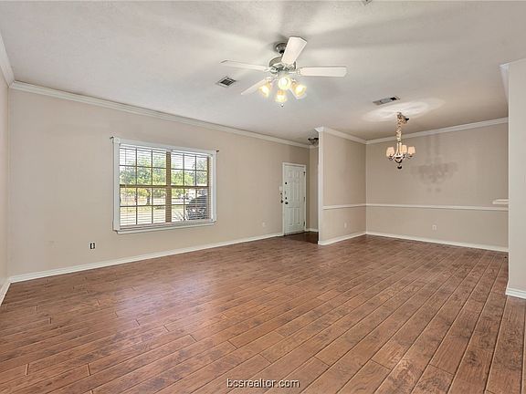 4th image of 1702 Deacon Dr APT 102