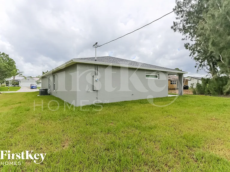 1062 SW Fenway Rd — Photo 14