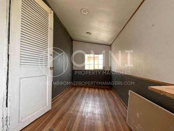 4th image of 11418 Sobieski St #B