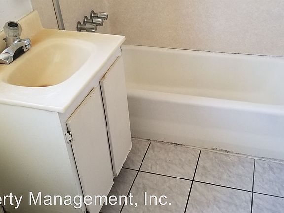 3rd image of 21141 S Santa Fe Ave #B