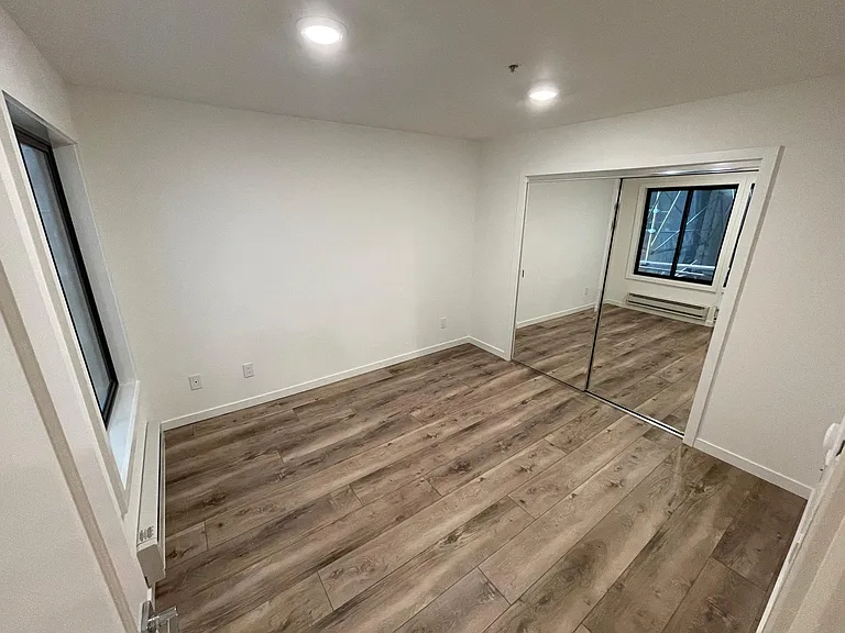 1945 Washington St #203 — Photo 8
