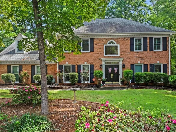 140 N Lakeside Dr NW, Kennesaw, GA 30144