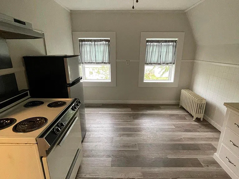 108 Majestic Ave #2 — Photo 2