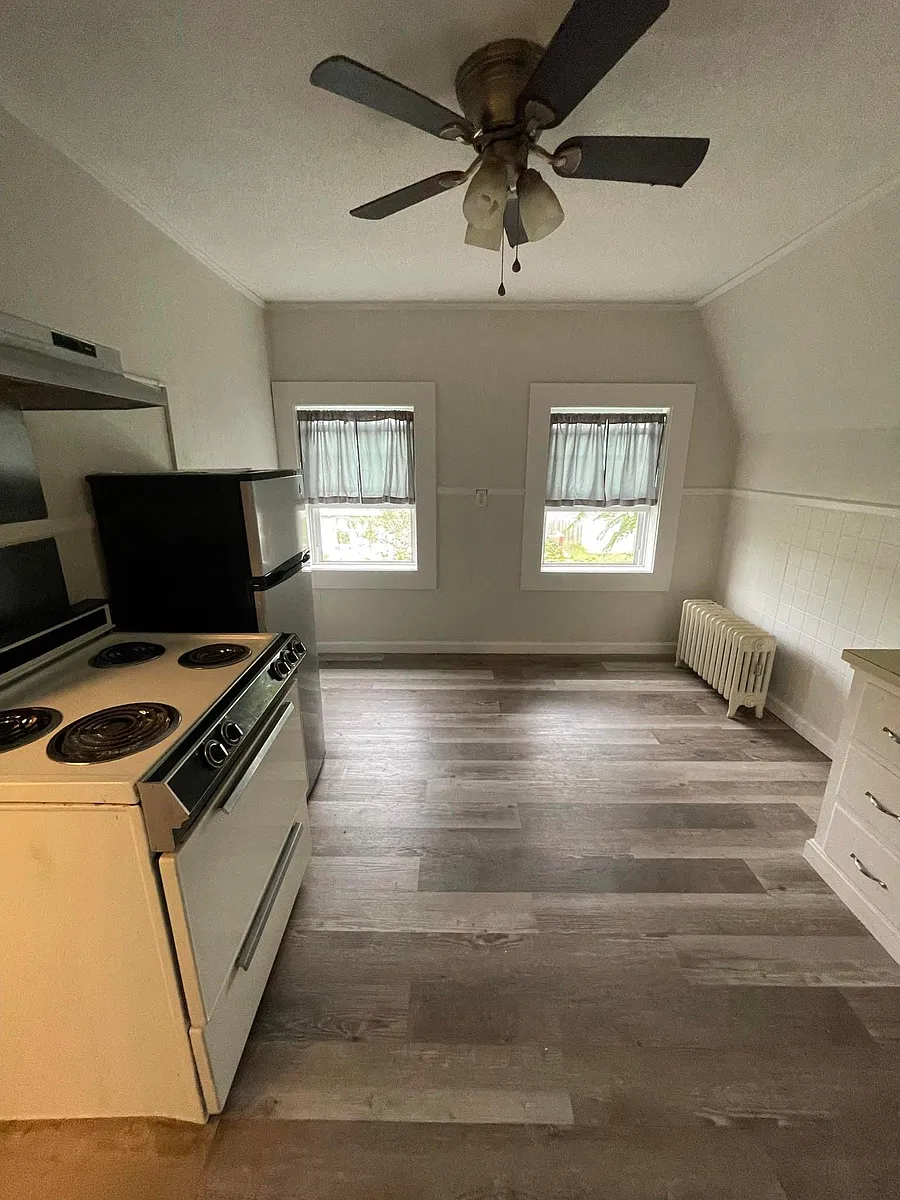 Building Photo - 108 Majestic Ave #2