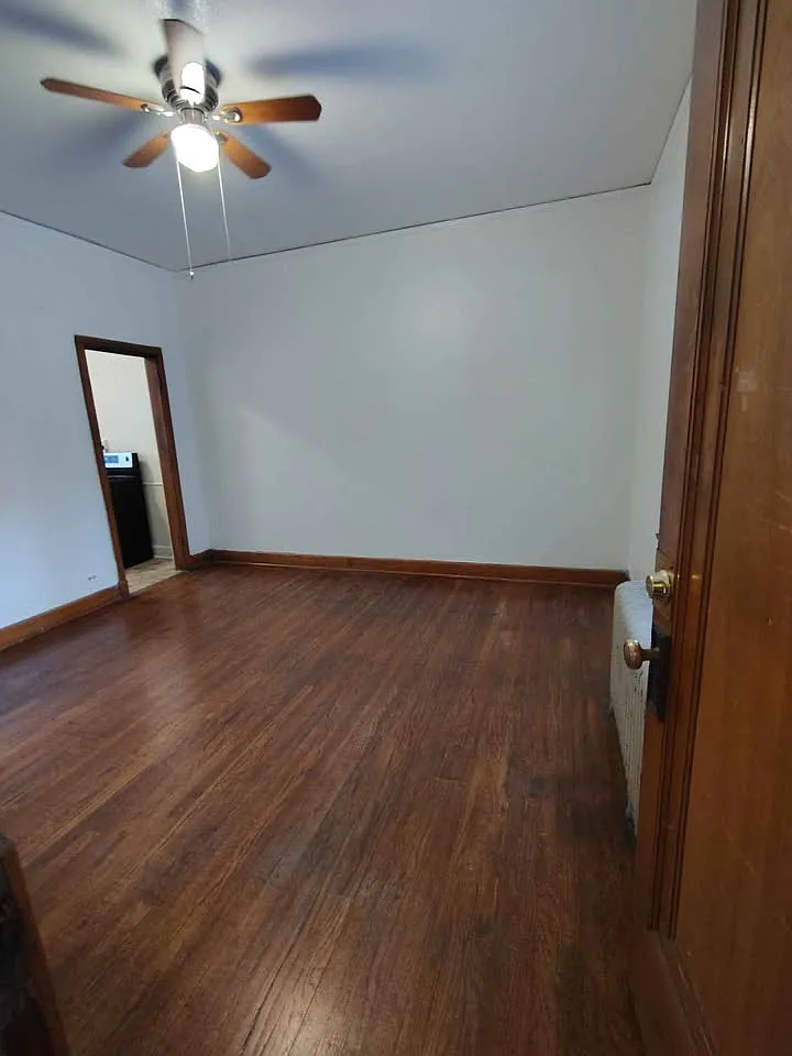 Devonshire Apartments at 1107 Pennsylvania St — Photo 3