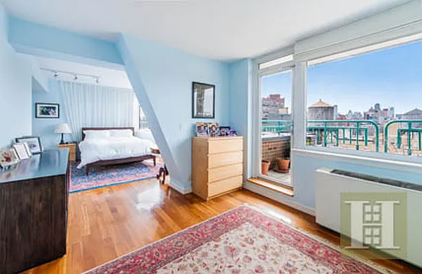 Rented by Halstead Real Estate | media 3