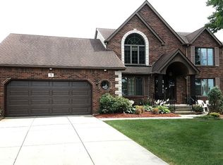 5 Old Mill Run, Lancaster, NY 14086