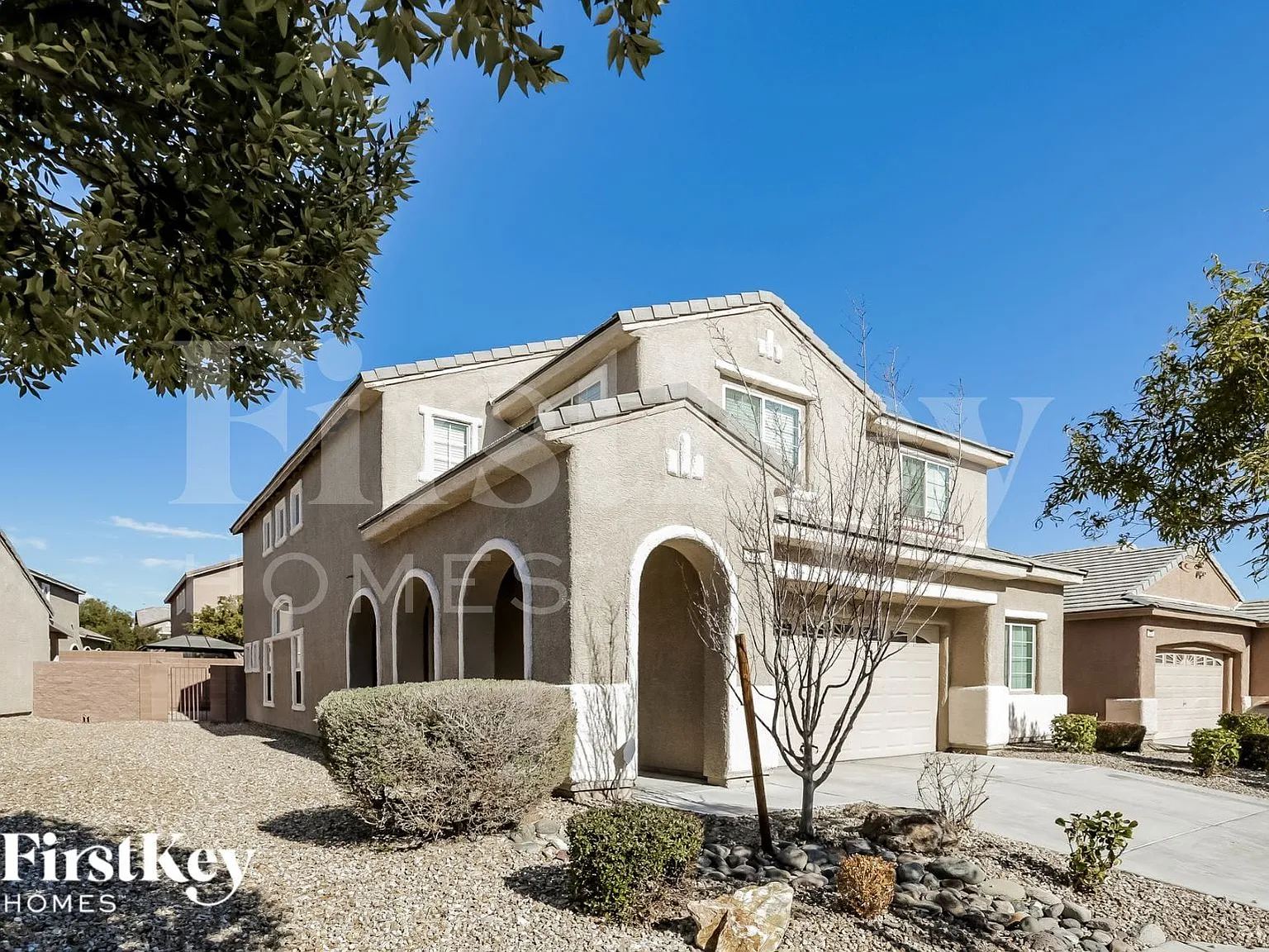 4 bed, 3.0 bath, 2733 sqft, $2,420 — Photo 2