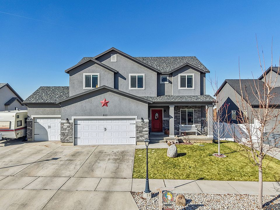 1st image of 203 N 1900 W