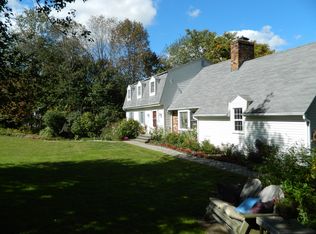 18 Cloverleaf Dr, New Fairfield, CT 06812