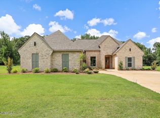 1015 Mullican Rd, Florence, MS 39073