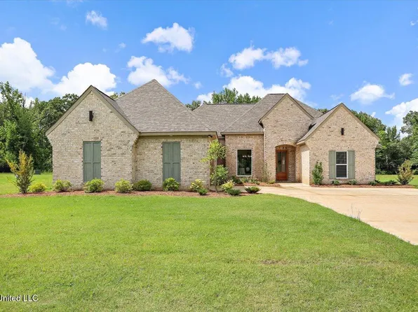 1015 Mullican Rd, Florence, MS 39073